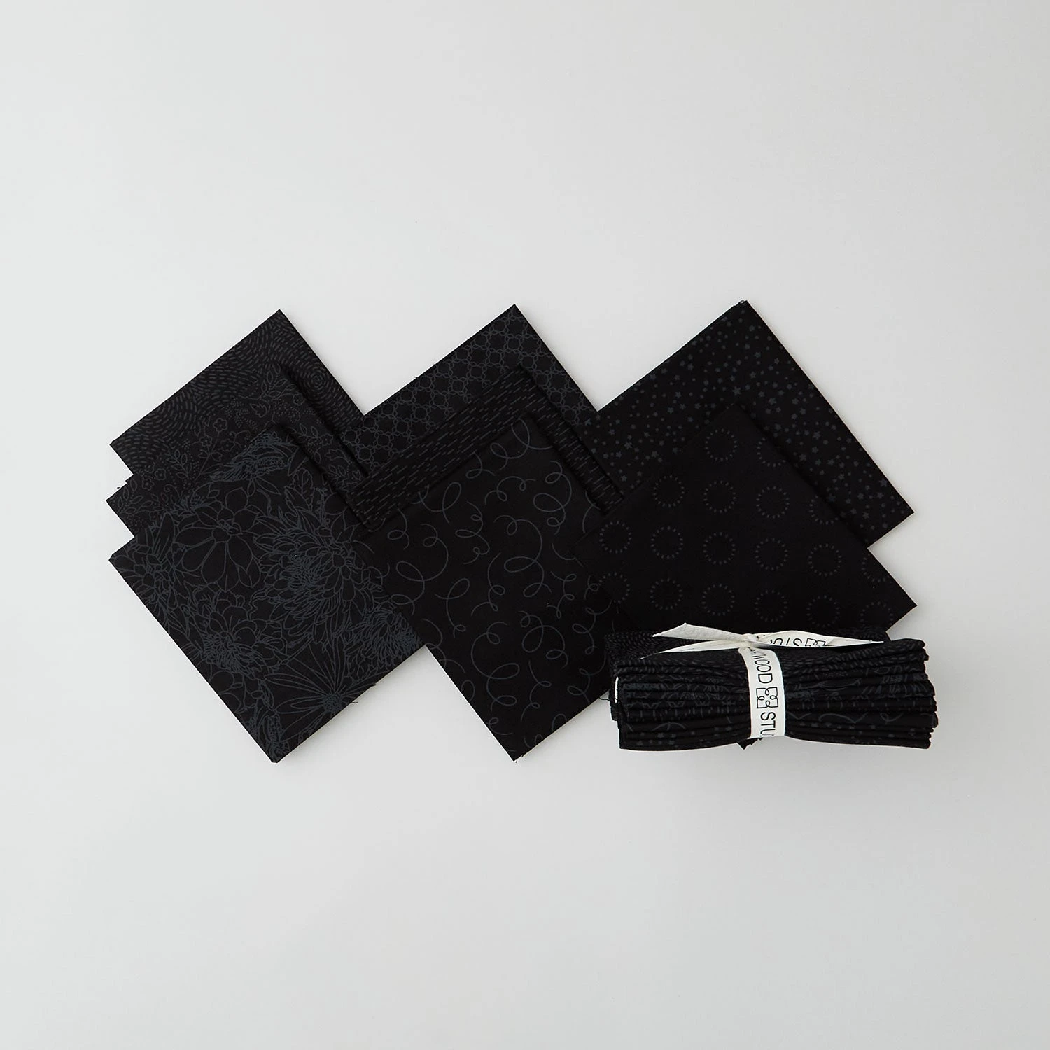 Solitaire Black Fat Quarter Bundle 1 Solitaire Black Fat Quarter Bundle